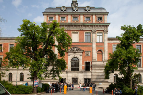 Lectures and Seminars take also place in the "Kollegienhaus" of the FAU. (Picture: FAU/Erich Malter)